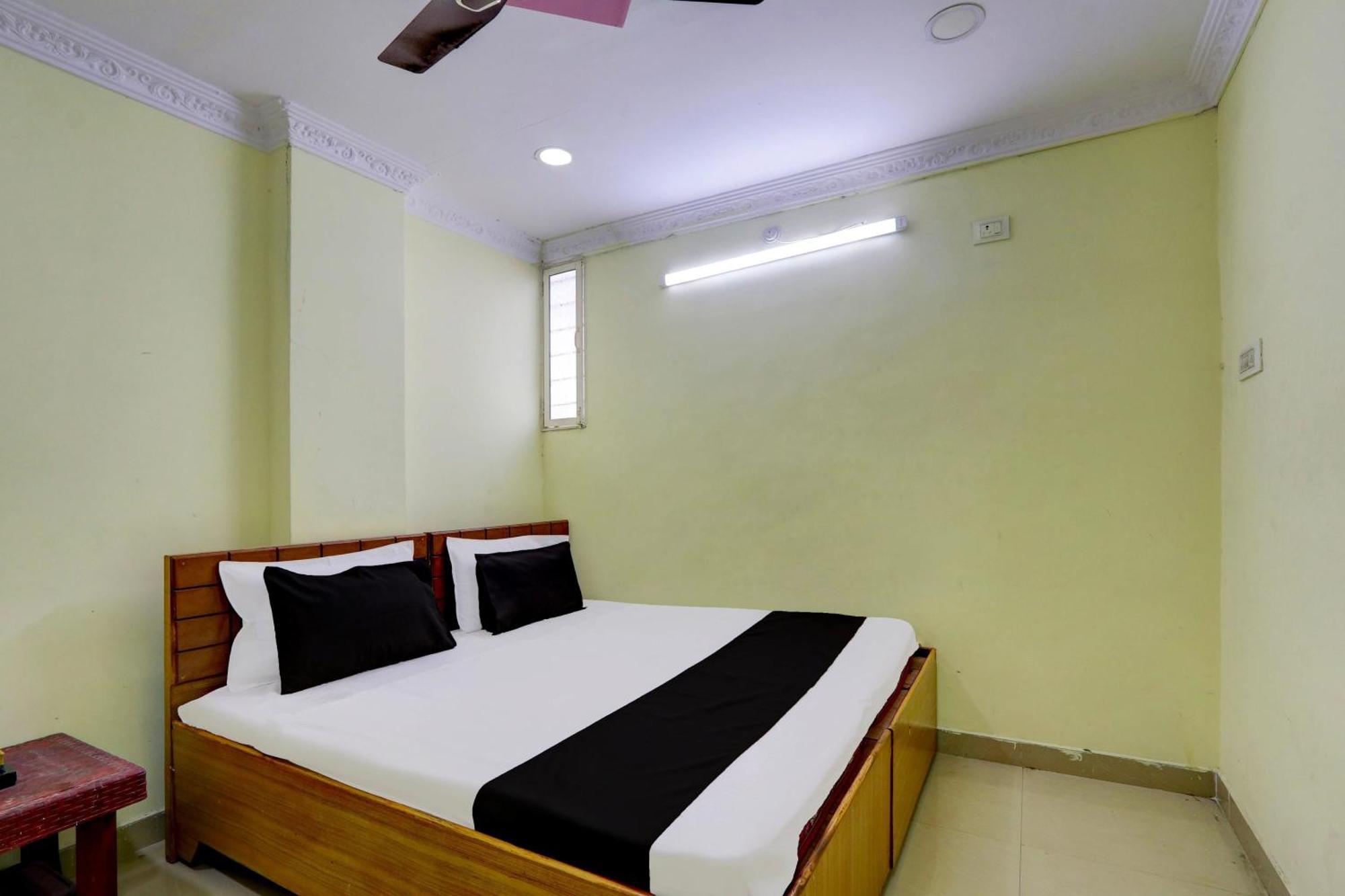 Spot On Al Nizam Guest House Hyderabad Exterior photo