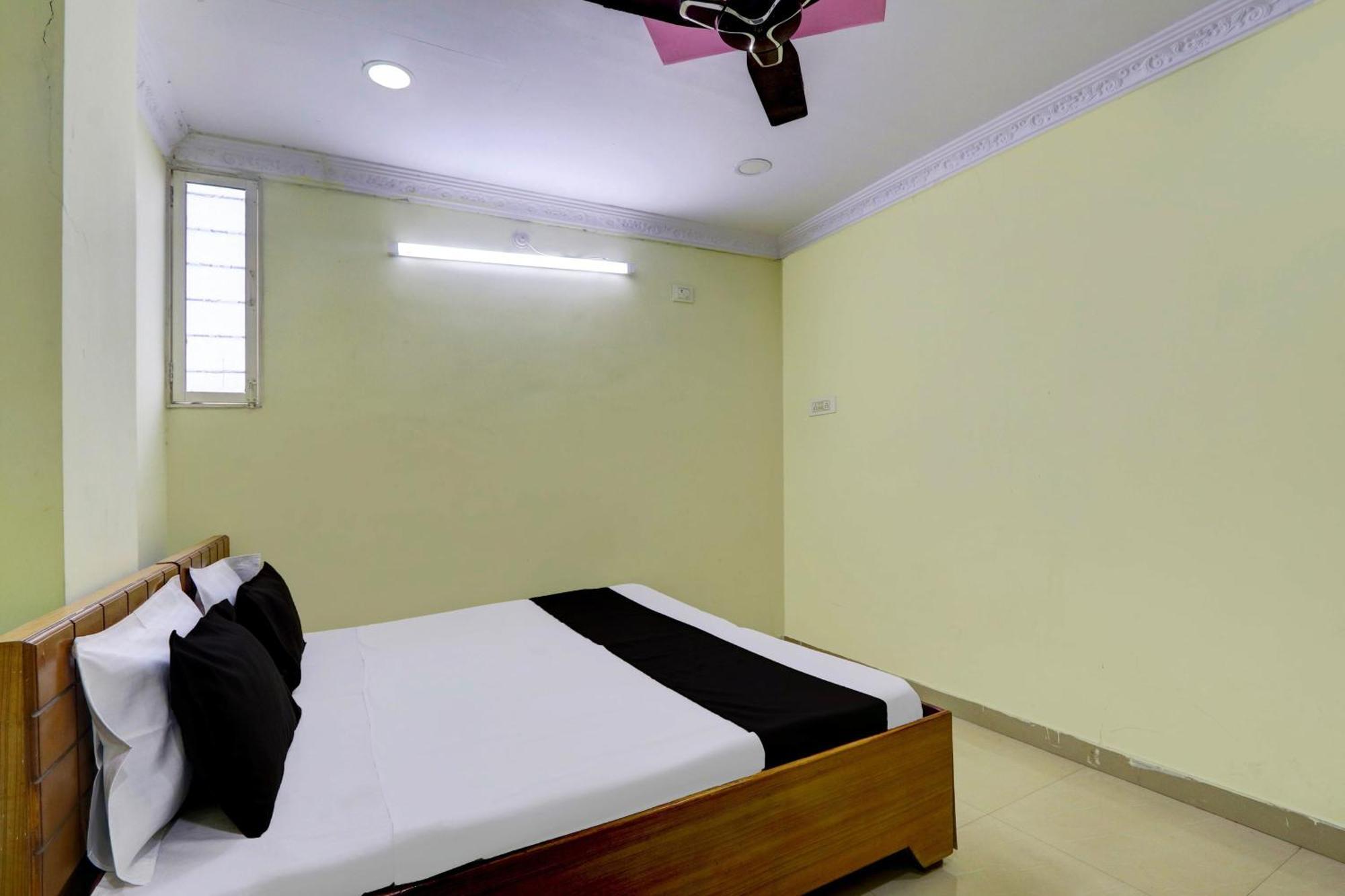 Spot On Al Nizam Guest House Hyderabad Exterior photo