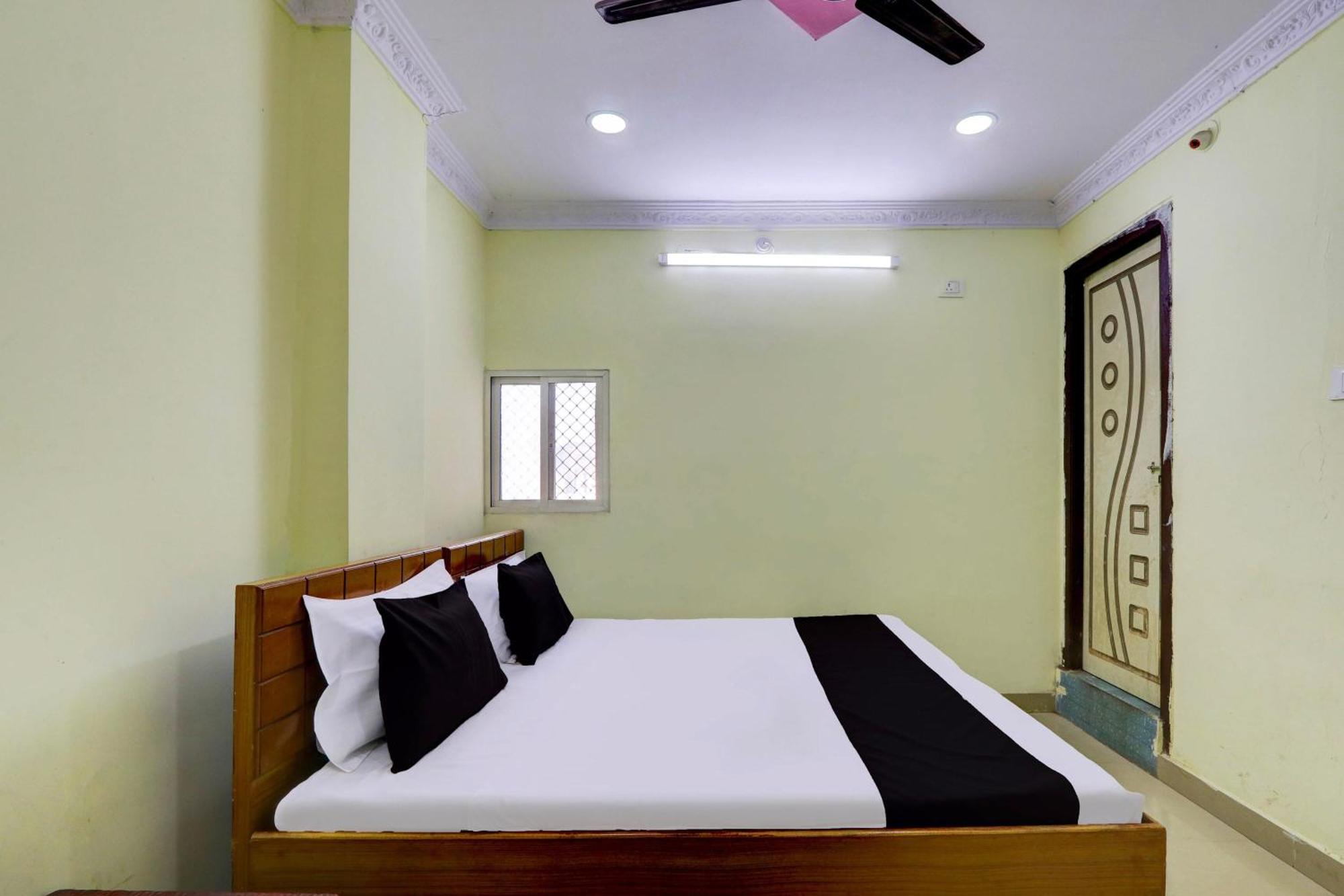 Spot On Al Nizam Guest House Hyderabad Exterior photo